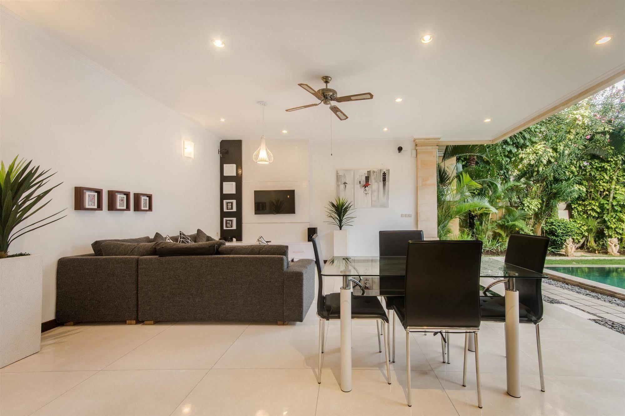 Villa Krisna Seminyak Extérieur photo
